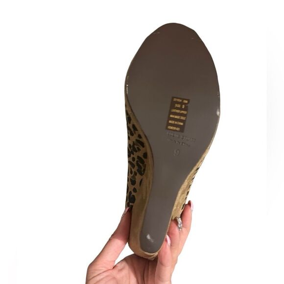 New peeptoe animal print platform wedge - Picture 4 of 6